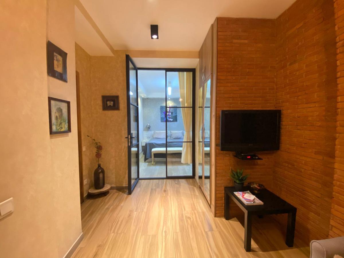 Very Center Of The Old City-Stylish Apartment Tbilisi Ngoại thất bức ảnh